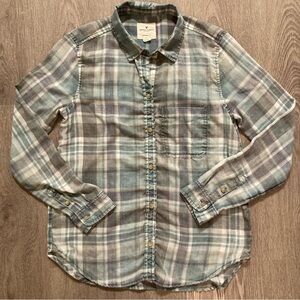 American Eagle Plaid Button Down Shirt